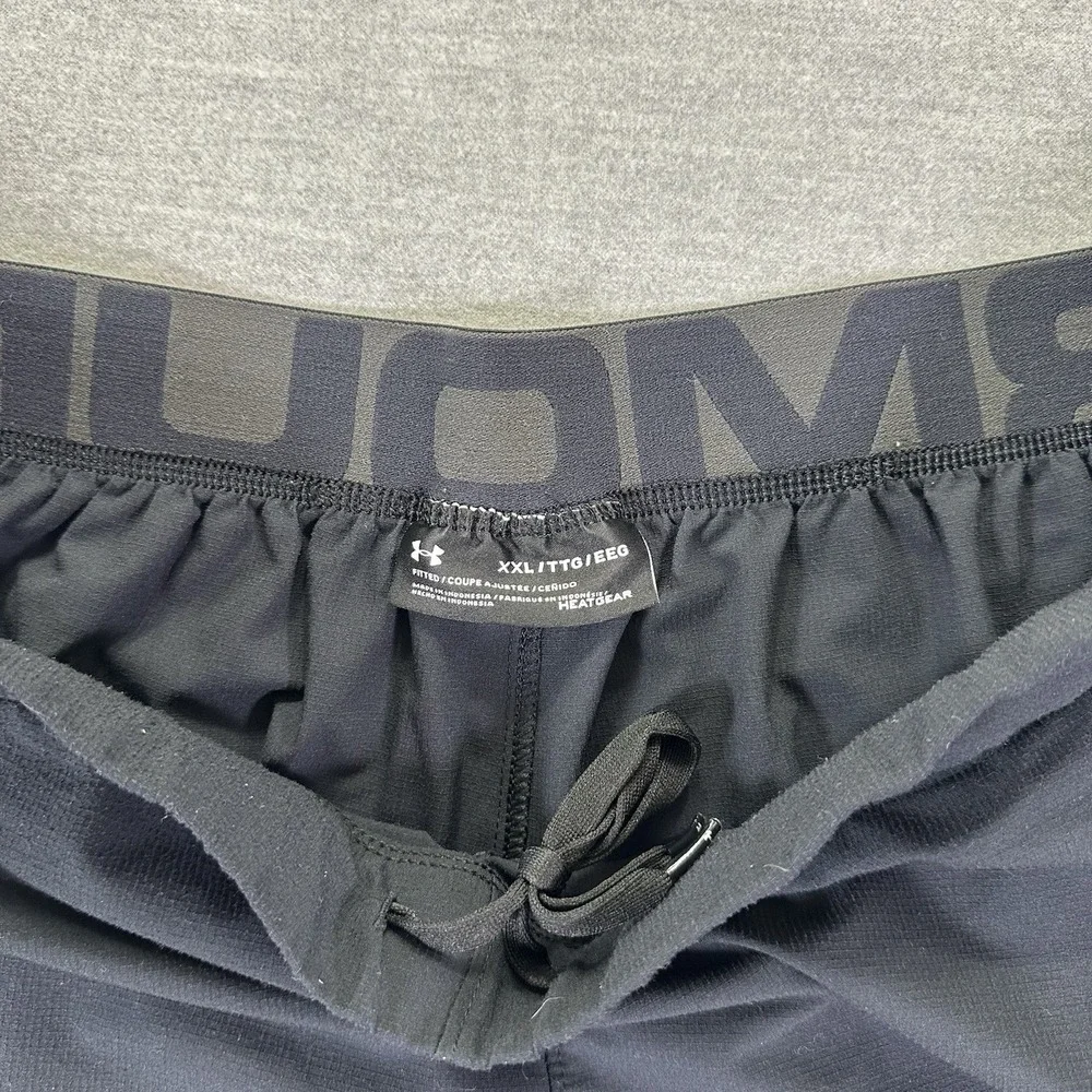 Under Armour Athletic Shorts Men's Size 2XL Black HeatGear Fitted Active Gym - Picture 3 of 7